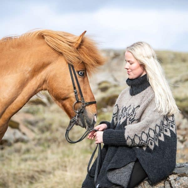 Kidka Isar poncho (2) Kidka Isar poncho