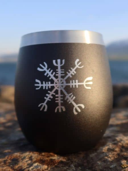 Islensk Thermo beker Ægishjælm (2) Islensk Thermo beker Ægishjælm