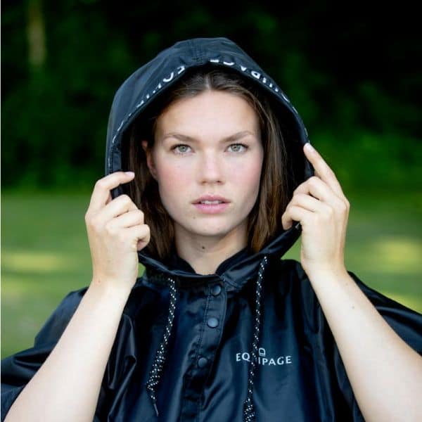 Equipage Lala regenponcho (5) Equipage Lala regenponcho