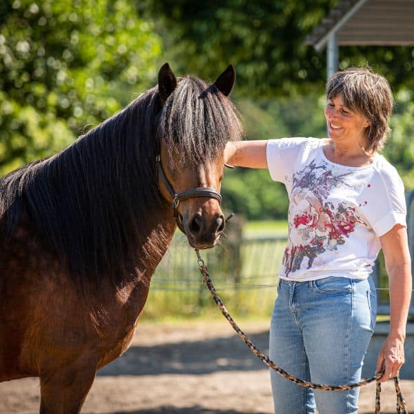 Eik frá Klömbrum Eik frá Klömbrum